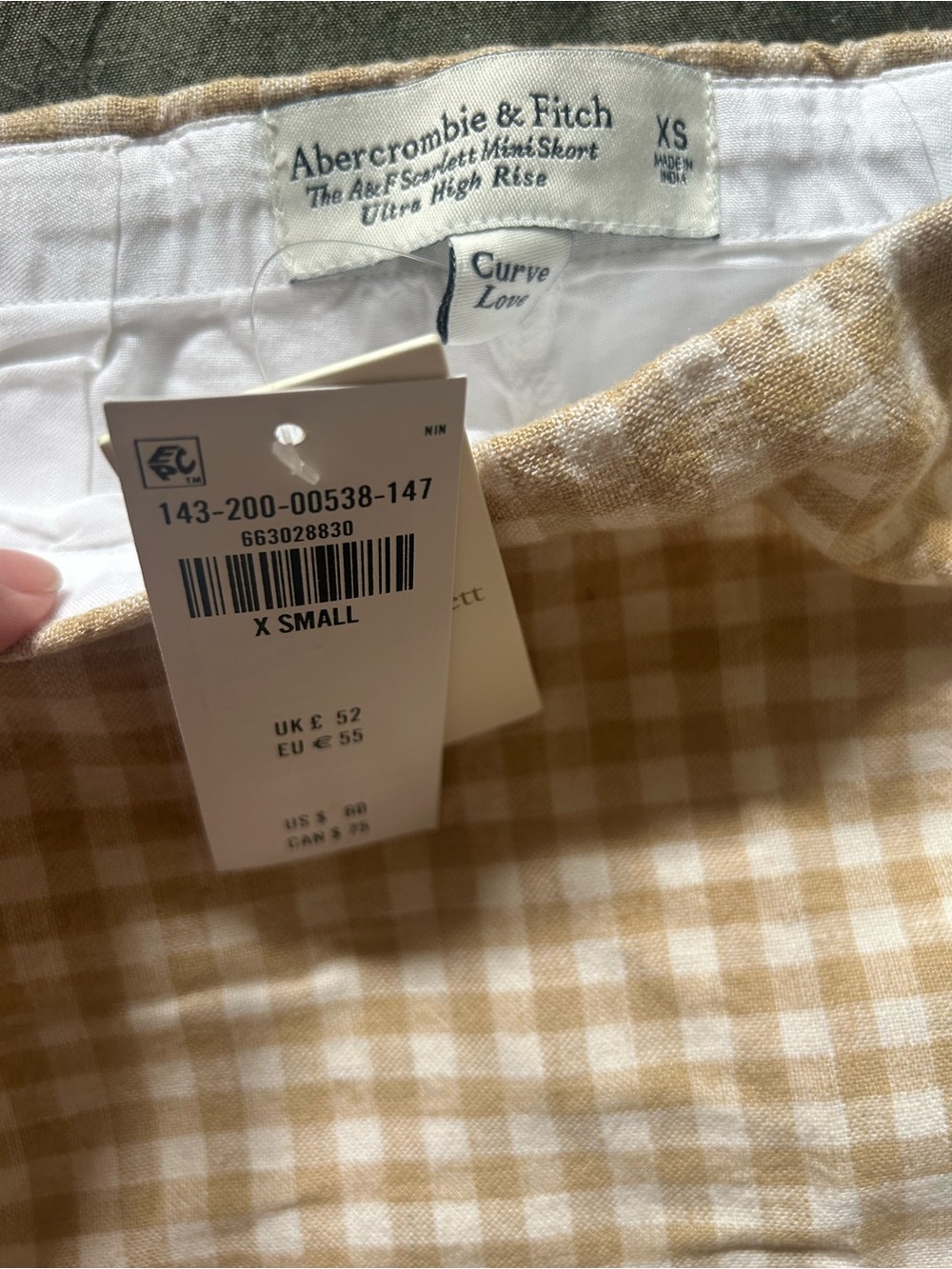 Abercrombie & Fitch High-Rise Gingham Mini Skirt in Beige and White - Picture 2 of 3